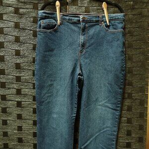 Ladies Gloria Vanderbuilt Jeans